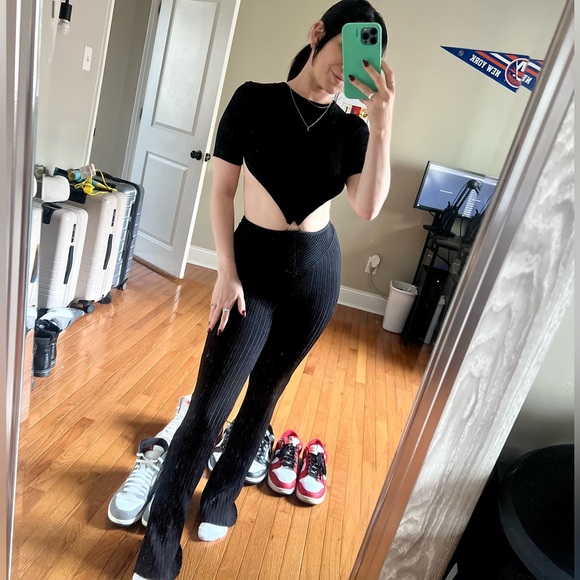 SOLD‼️knitted jumpsuit. - Picture 9 of 9